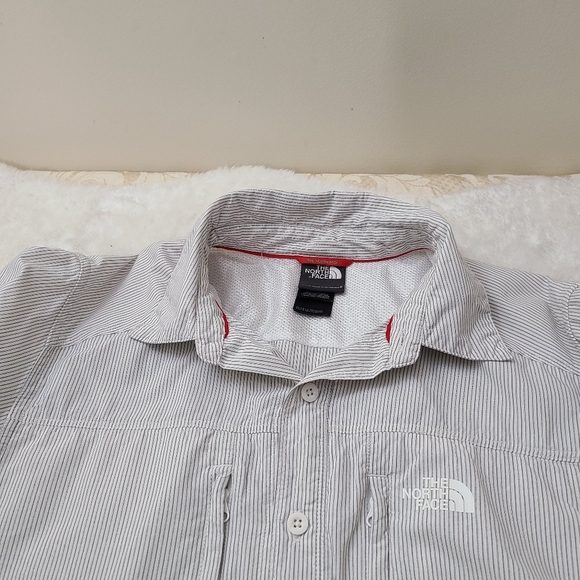 THE North Face pinstripes button-down long-sleeve Fishing shirt, M (PTP 20") - Picture 3 of 15